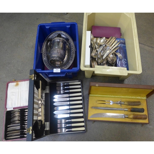 819 - Two boxes of mixed silver plate including Elkington boxed cutlery, Mappin & Webb jug, carving set, e... 