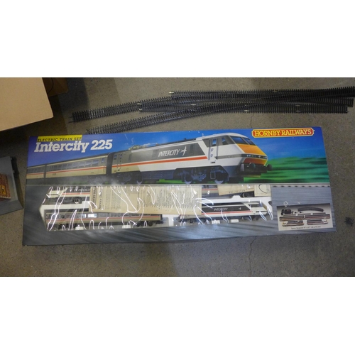 820 - A Hornby electric railway set, boxed and outbuildings and track