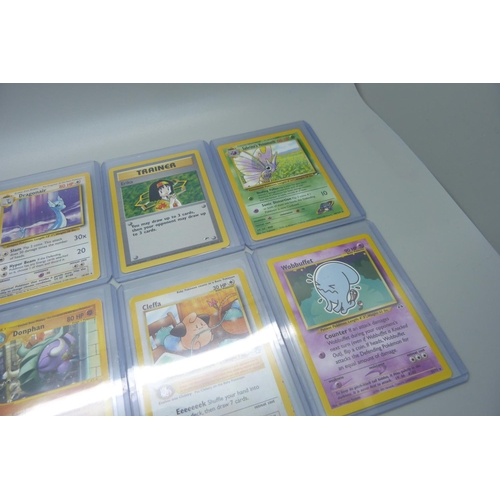 886 - 10 Rare Pokemon cards