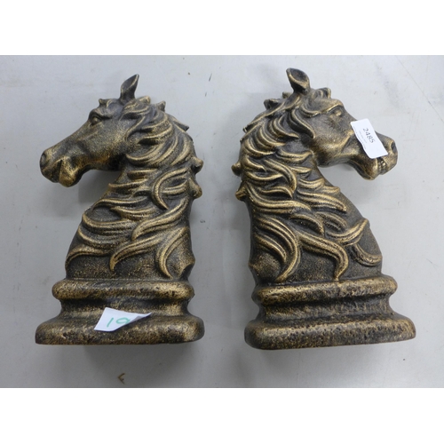 2082 - Pair of horse head book ends * this lot is subject to VAT