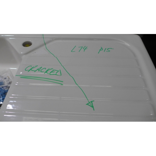 3052 - White Ceramic Sink with Drainer (Cracked) (394-74) * This lot is subject to VAT