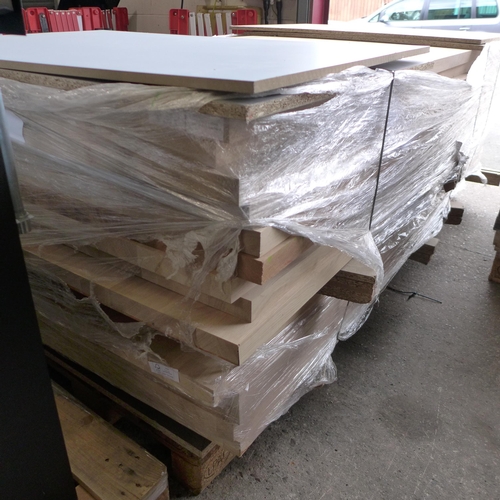 3292 - Pallet Of Approx 14 Solid Oak Worktops  (2400x1000x40) - model no.:- WO.TP.OAK.240.040.U * This lot ... 