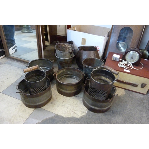 516 - Assorted Turkish metal pots, etc.