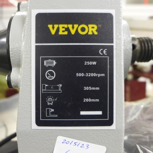 2009 - Vevor 250w wood lathe, 500-3200 rpm a/f