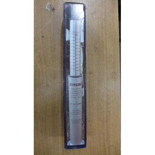 2056 - Milenco precision calibrated nose weight gauge to BS7961:2004 20 to 130kg