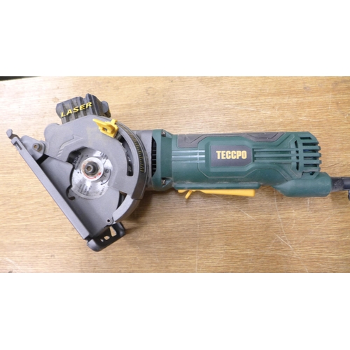 2067 - Teccpo mini plunge saw, 240v 480w model no. TAPS22P