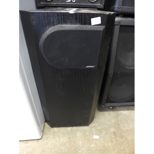 2237 - 2 Bose large speakers 401