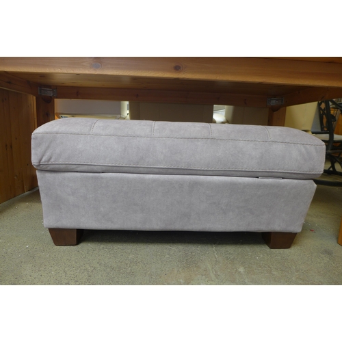 1668 - Thomasville Kylie Corner With Storage Ottoman, Original RRP £1083.33 +VAT (4166-41) *This lot is sub... 