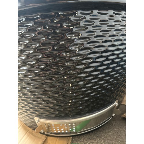 1556 - 24  Kamado Grill Black Inc Cover, Original RRP £666.66 +VAT (4166-2) - cracked *This lot is subject ... 