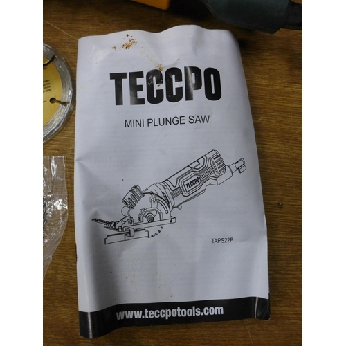 2067 - Teccpo mini plunge saw, 240v 480w model no. TAPS22P