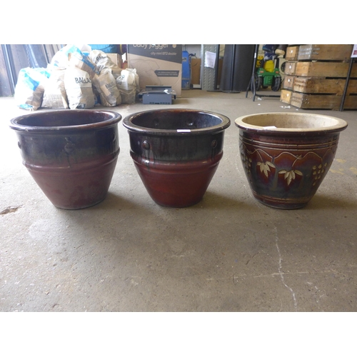 2286 - 3 large glazed plant pots