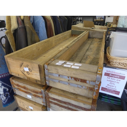 2346 - 2 Wooden planters, 5ft x 1ft