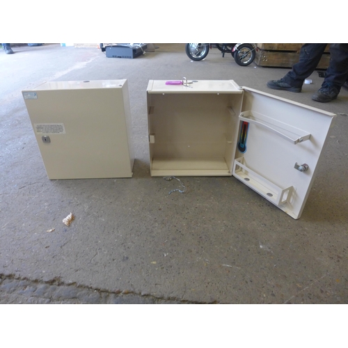 2359 - Pair of lockable cabinets with keys