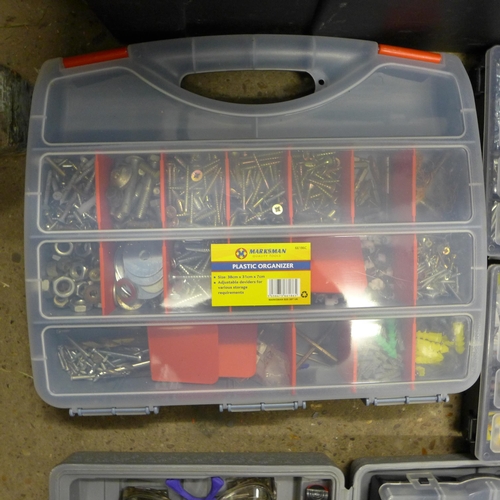 2010 - Plastic toolbox with qty. of mixed hand tools, 4 plastic organiser trays containing screws, bolt, wa... 