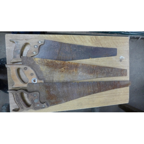 2015 - 8 Assorted wood saws