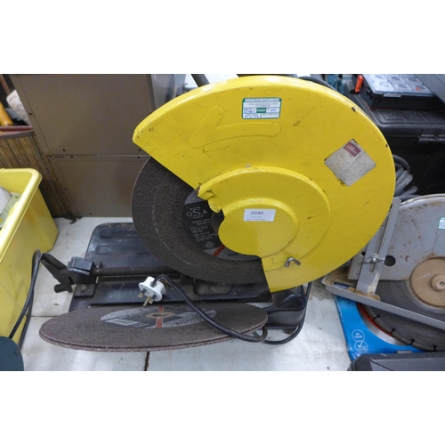 2040 - Chop saw, cut off machine & spare blades