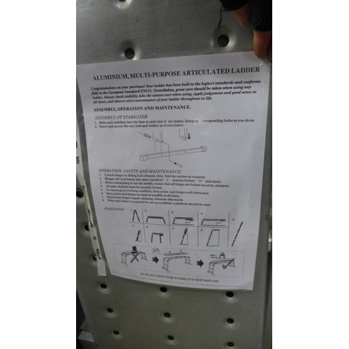 2258 - Multifunction platform steps with platform