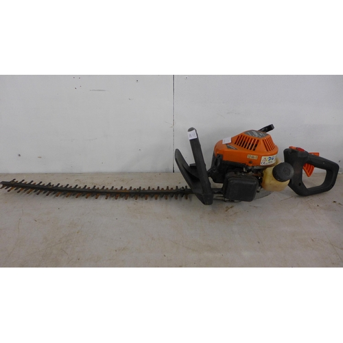 2260 - 2 Petrol hedge cutters, Gardenline GPHS-26cc and Hitachi - CH62EA3