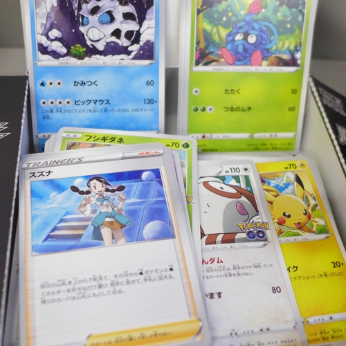 632 - 500 Japanese Pokemon cards in booster boxes