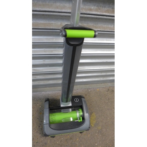 2225 - G-Tech Air Ram vacuum cleaner - no battery