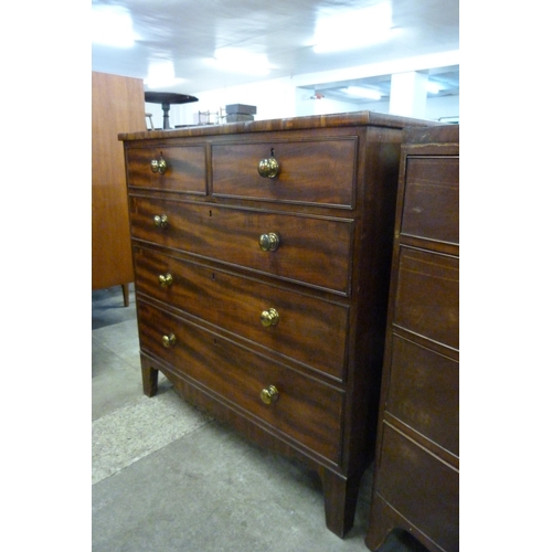 129 - A George III mahogany chest of drawers