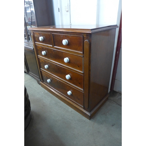 261 - A Victorian mahogany chest of drawers