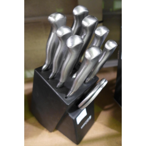 3077 - Sabatier Stainless Steel  Knife Block Set (One Knife Missing)  (292-314 ) * This lot is subject to v... 