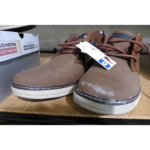 3114 - Pair of men's brown Skechers boots - UK size 7 * this lot is subject to VAT