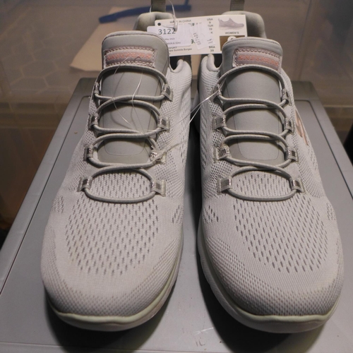 3122 - Pair of women's light grey Skechers trainers - UK size 6 * this lot is subject to VAT