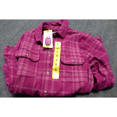 3140 - Assorted women's tops inc. shirts & jumpers - mixed sizes * this lot is subject to VAT