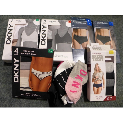 3143 - Assorted women's branded underwear inc. DKNY & Calvin Klein, bras & pants - mixture of sizes/styles/... 