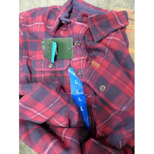 3147 - Assorted men's check shirts - various sizes * this lot is subject to VAT