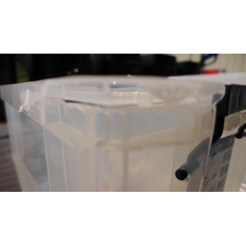 3159 - 5 Plastic storage boxes (4 x 10l & 1 x 24l) (Damaged)