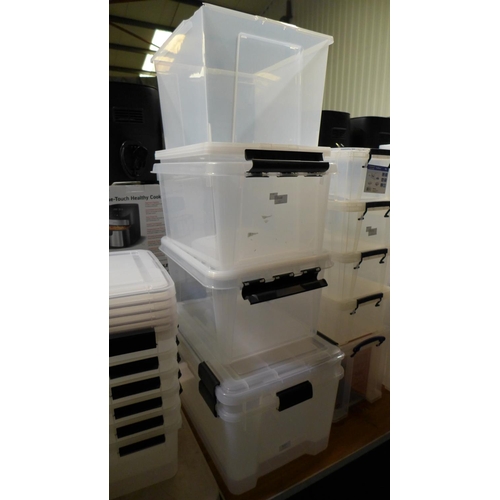 3160 - 6 Plastic storage boxes - various styles & sizes (Damaged)