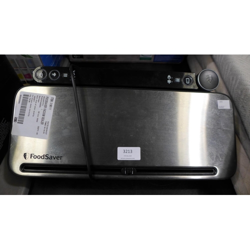 3213 - Foodsaver Vacuum Sealer (model:- VS3190) (291-170) * This lot is subject to VAT