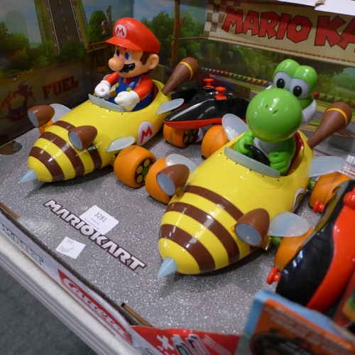 3281 - Mario Kart Twin Pack Mario & Yoshi Remote Control Cars (292-28 ) * This lot is subject to vat