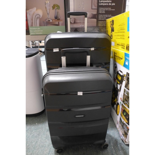 3295 - American Tourister Two Piece Bon Air Deluxe Hardside Luggage Set, original RRP £119.99 + VAT (291-13... 