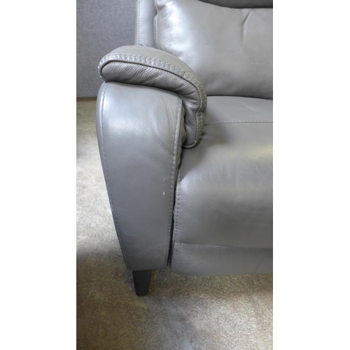 1577 - Barrett Leather 2 Seater Power Recliner  , Original RRP £1166.66 + vat  (4167-10)   * This lot is su... 