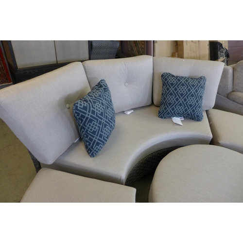 1588 - Agio Fresno 5Pc Modular  Woven Modular Seating, Original RRP £2833.33 + vat -one section  damaged  (... 