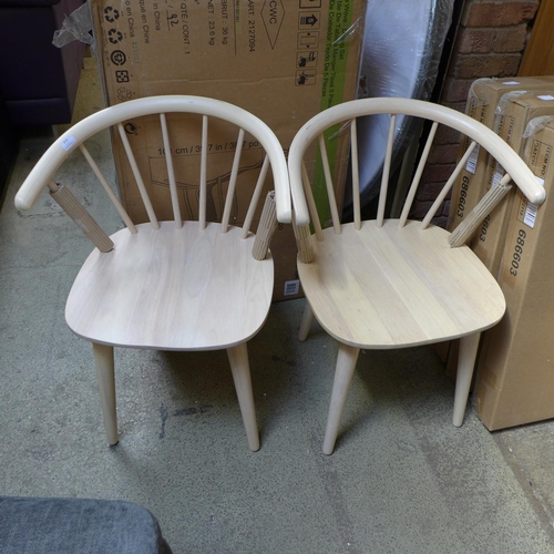 1616 - A pair of hardwood dining chairs