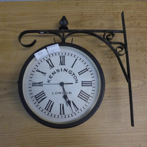 2231 - Kensington outdoor wall clock and two garden baskets/planters