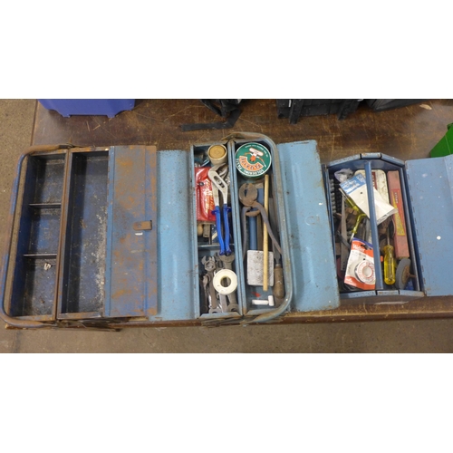 2020 - 3 Metal toolboxes with assorted hand tools