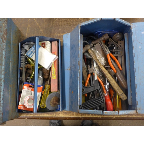 2020 - 3 Metal toolboxes with assorted hand tools