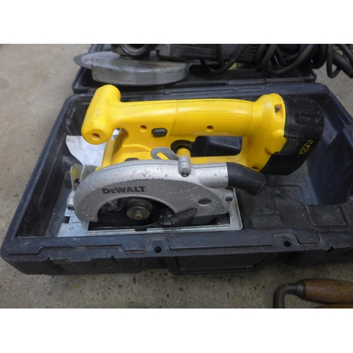 2041 - Quantity of tools: DeWalt saw, Bosch 110v grinder and selection of hand drills - angle grinder faile... 