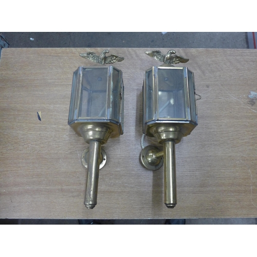 2074 - Two brass carriage lamps