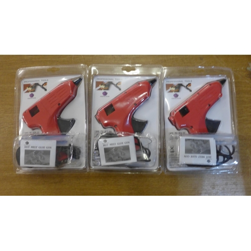 2094 - 3 hot metal glue guns, 240v 60w to BSI standards - sealed