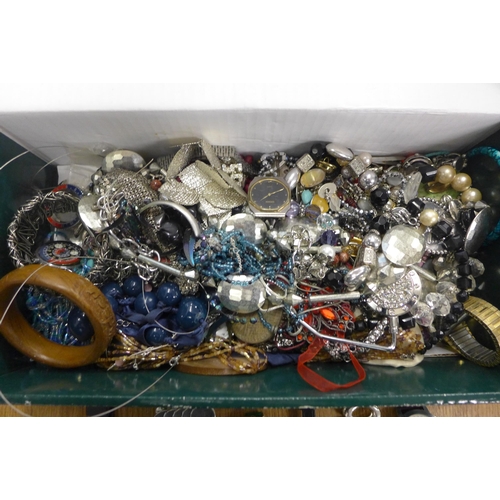 2117 - Box of costume jewellery and wristwatches