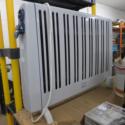 2353 - Dimplex R10 electric oil heater