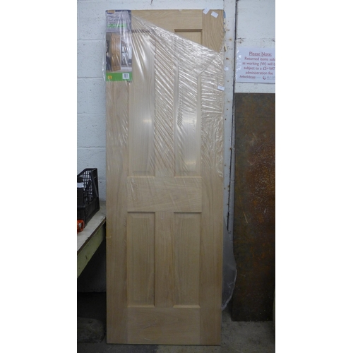 2385 - Oak effect door - 1981mm x 686 x 35mm