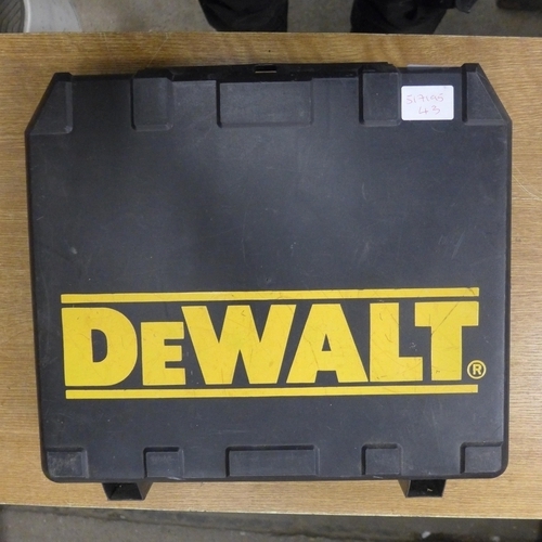 2036 - DeWalt drill with battery and charger DC725